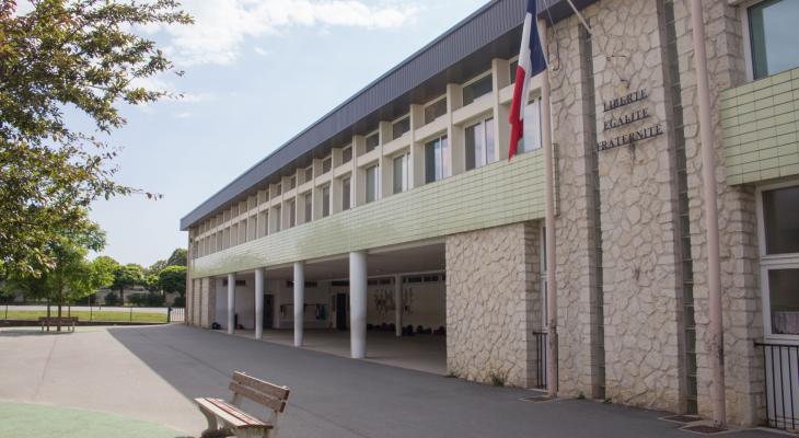 Cour de récréation de l'École élémentaire Anatole France