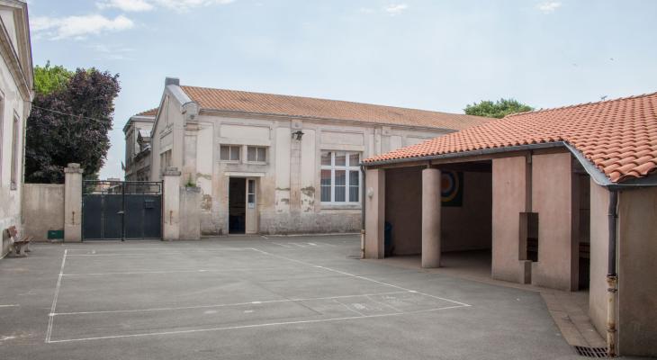Cour de récréation de l'École élémentaire Champlain