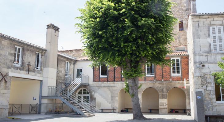 Extérieur de l'école La Providence