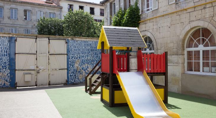 Cour de récréation de l'école La Providence