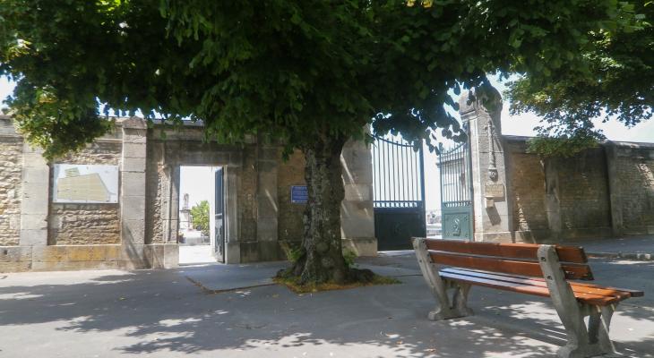 Entrée du Cimetière