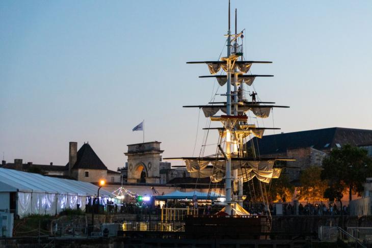 L'accro-mâts de nuit