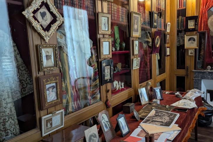 Bureau de la Maison de Pierre Loti J. Bouchard