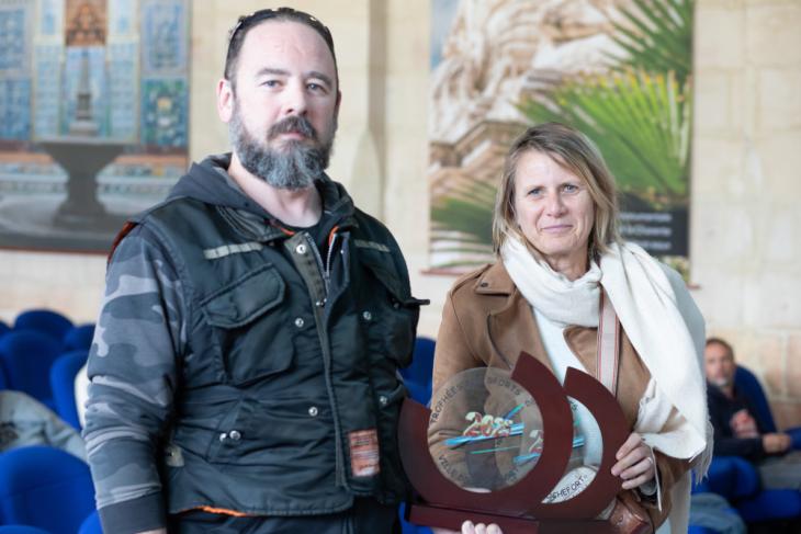 sportif avec le trophée des sport 2025