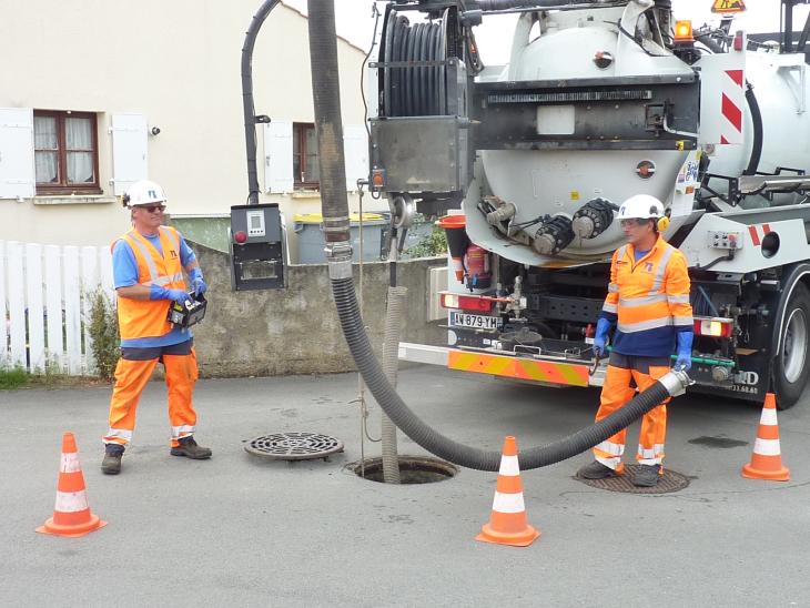 Opération d'entretien du réseau eaux pluviales par hydrocurage